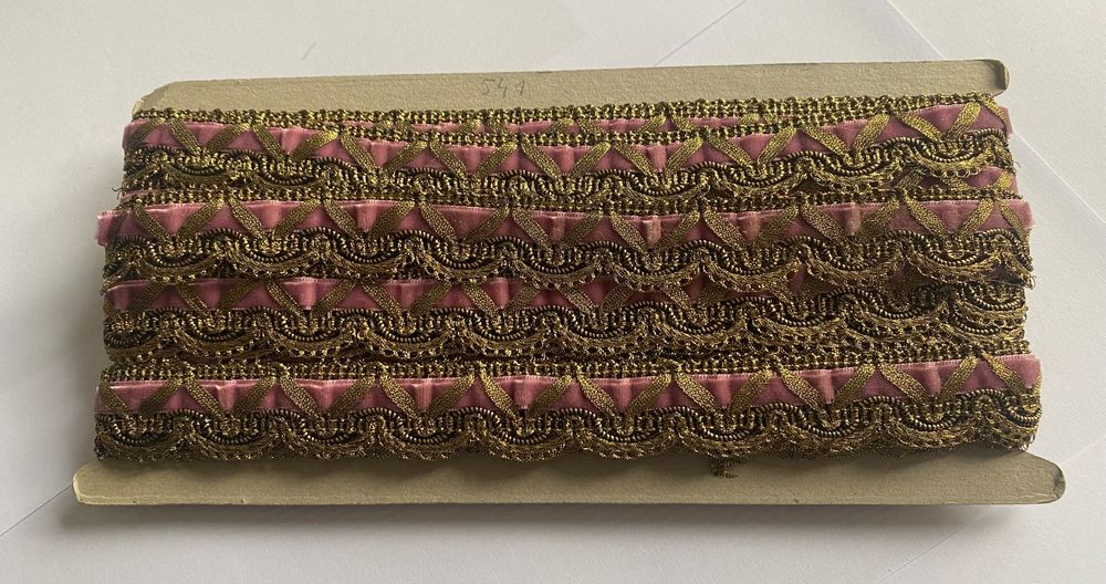 Berisfords Samtband Gold - 5 Meter Rolle, 100% Nylon, Für Deko, Kleidung & Geschenke