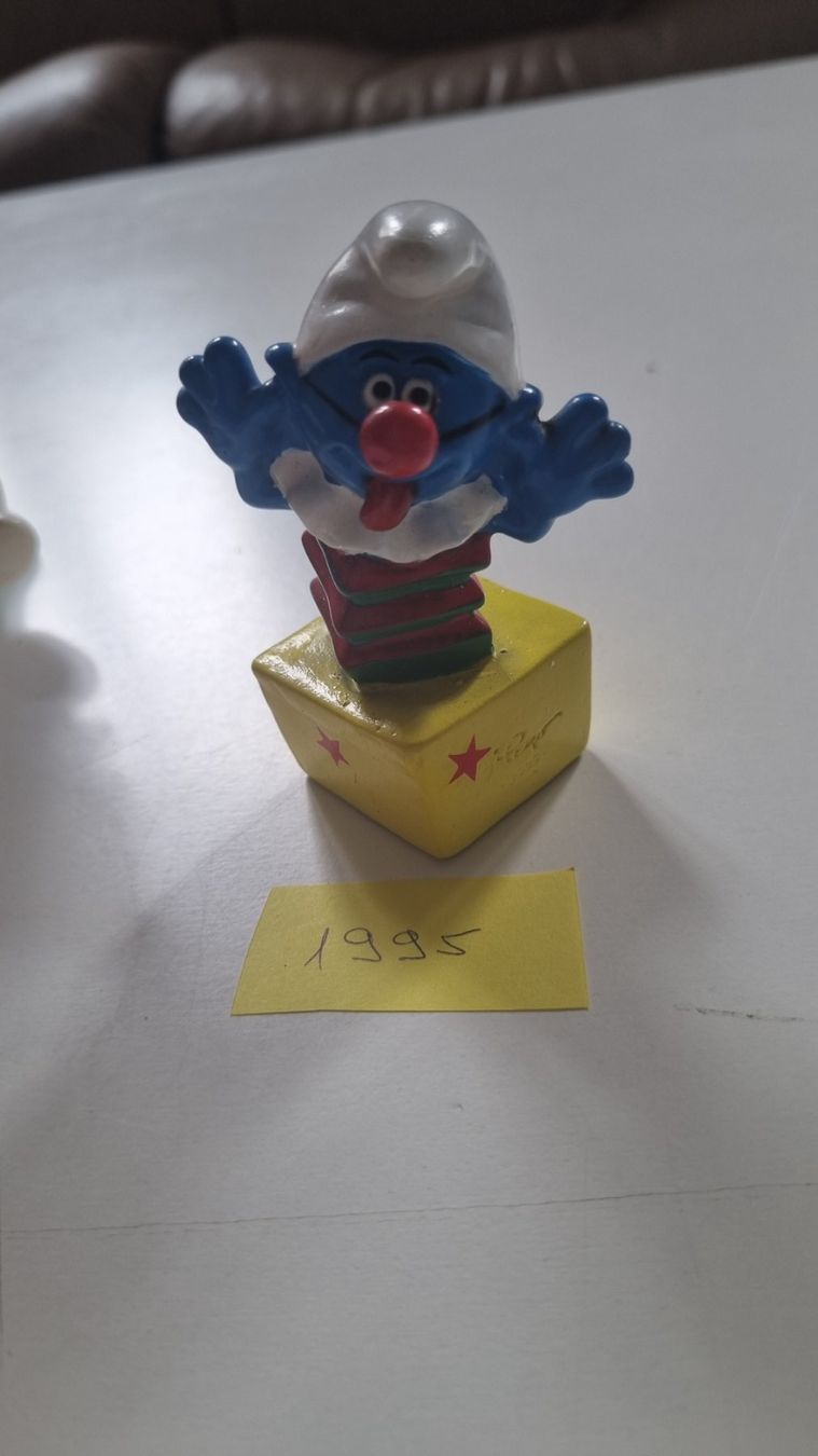 Jouets: Stroumpfs clown de 1995 – D'occasion à La Chaux-de-Fonds par mikilo1