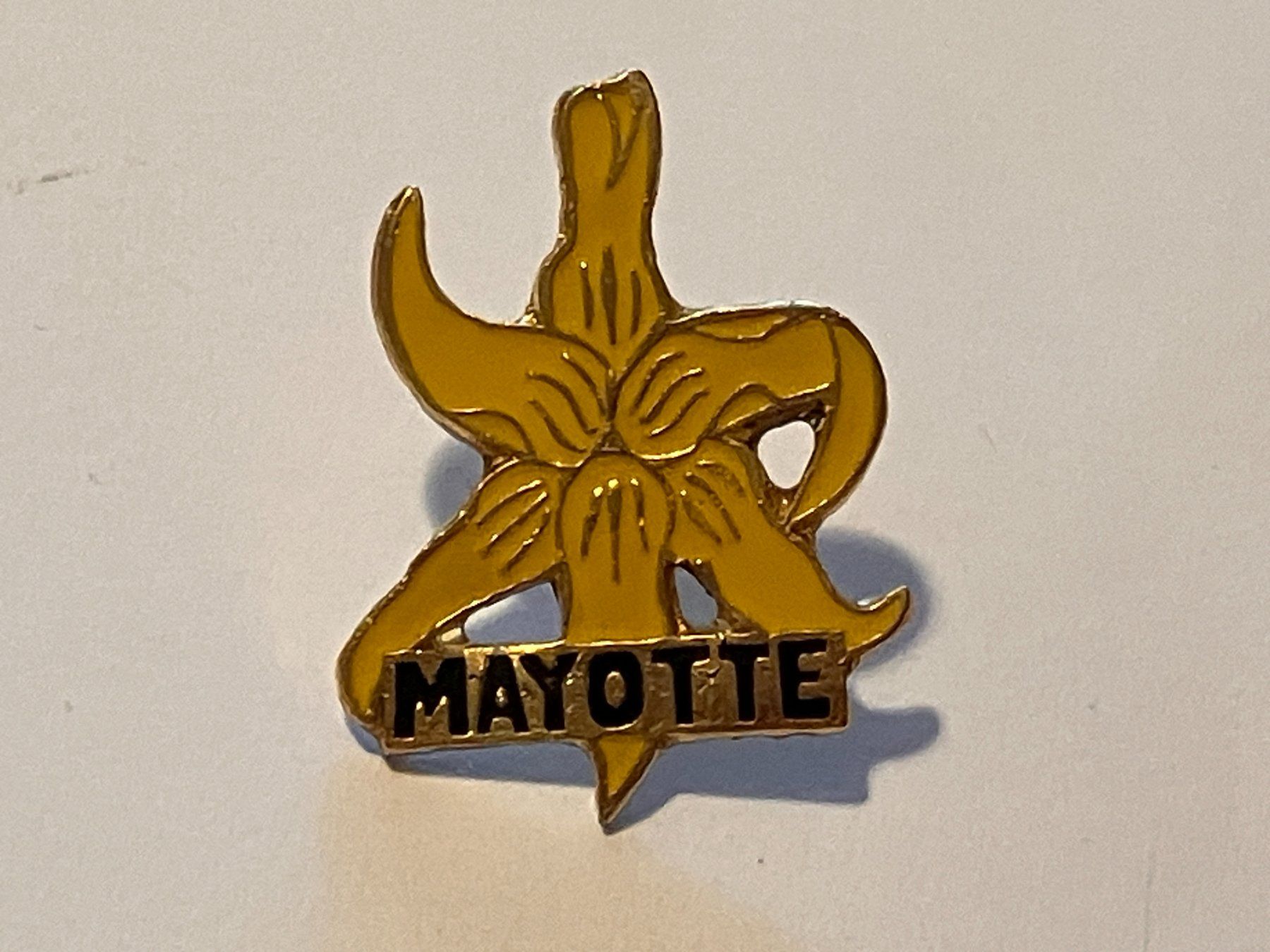 Plaketten & Abzeichen: 1 Pin Mayotte – Gebraucht aus Basel von djwwpp