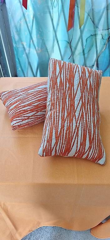 Cuscini: Kissen sand-orange – Usato da Tägerig venduto da SandraLios