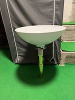 **Lavabo rund mit Syphon**