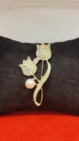 Eleganti Brosche goldig Tulpendesign mit Perle, Vintage