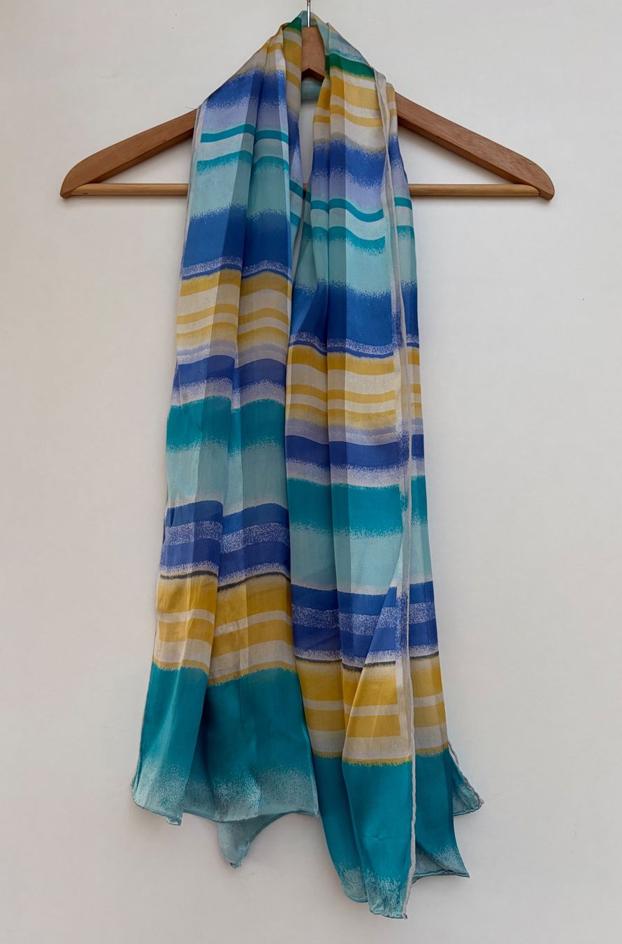 Foulard & Sciarpe: Seide Schal – Usato da Unterägeri venduto da Jutka_04 2