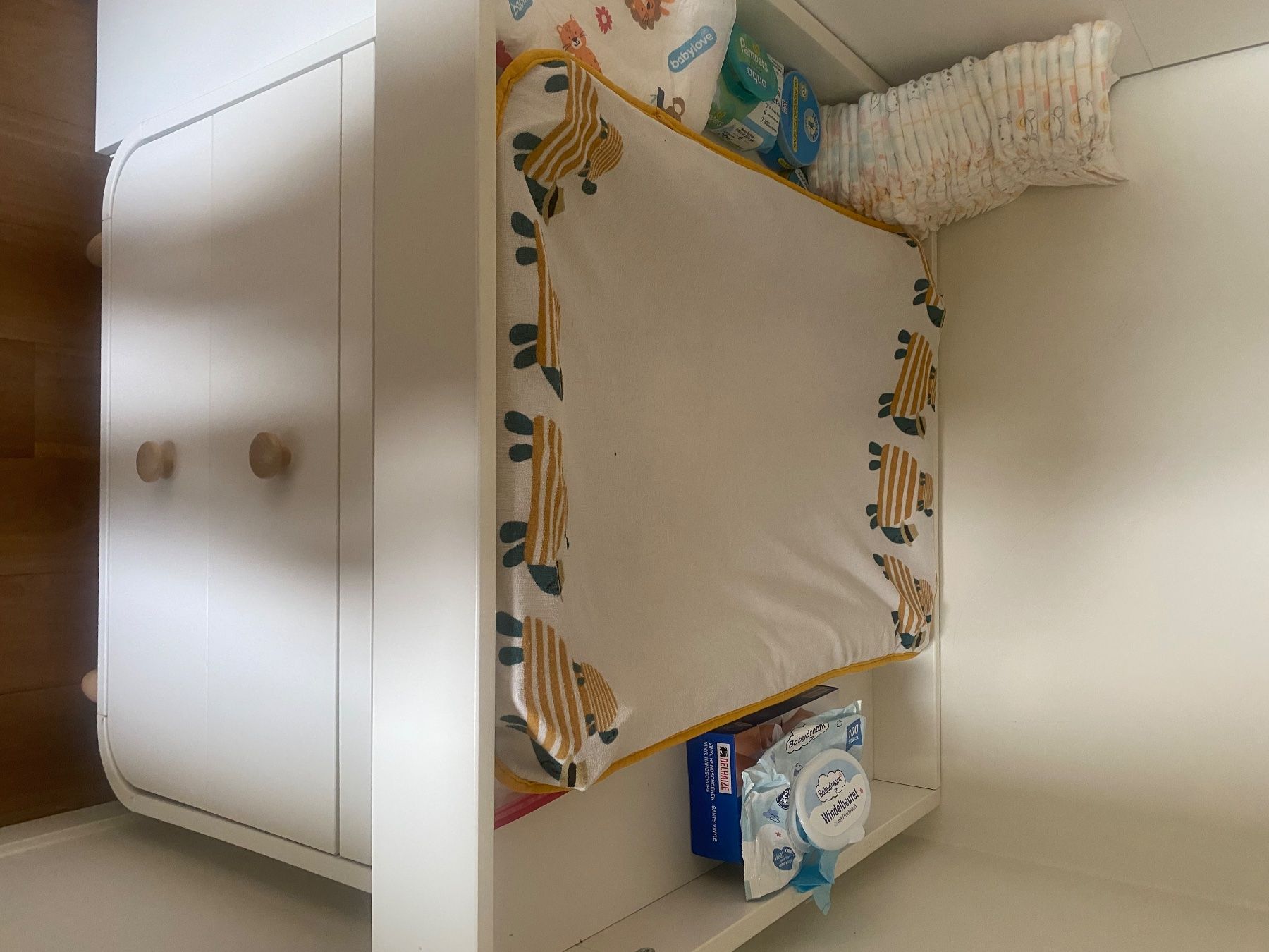 Ikea Fasciatoi & Accessori: Wickeltisch mit Schubladen, weiß – Usato da Zürich venduto da ana_2qck