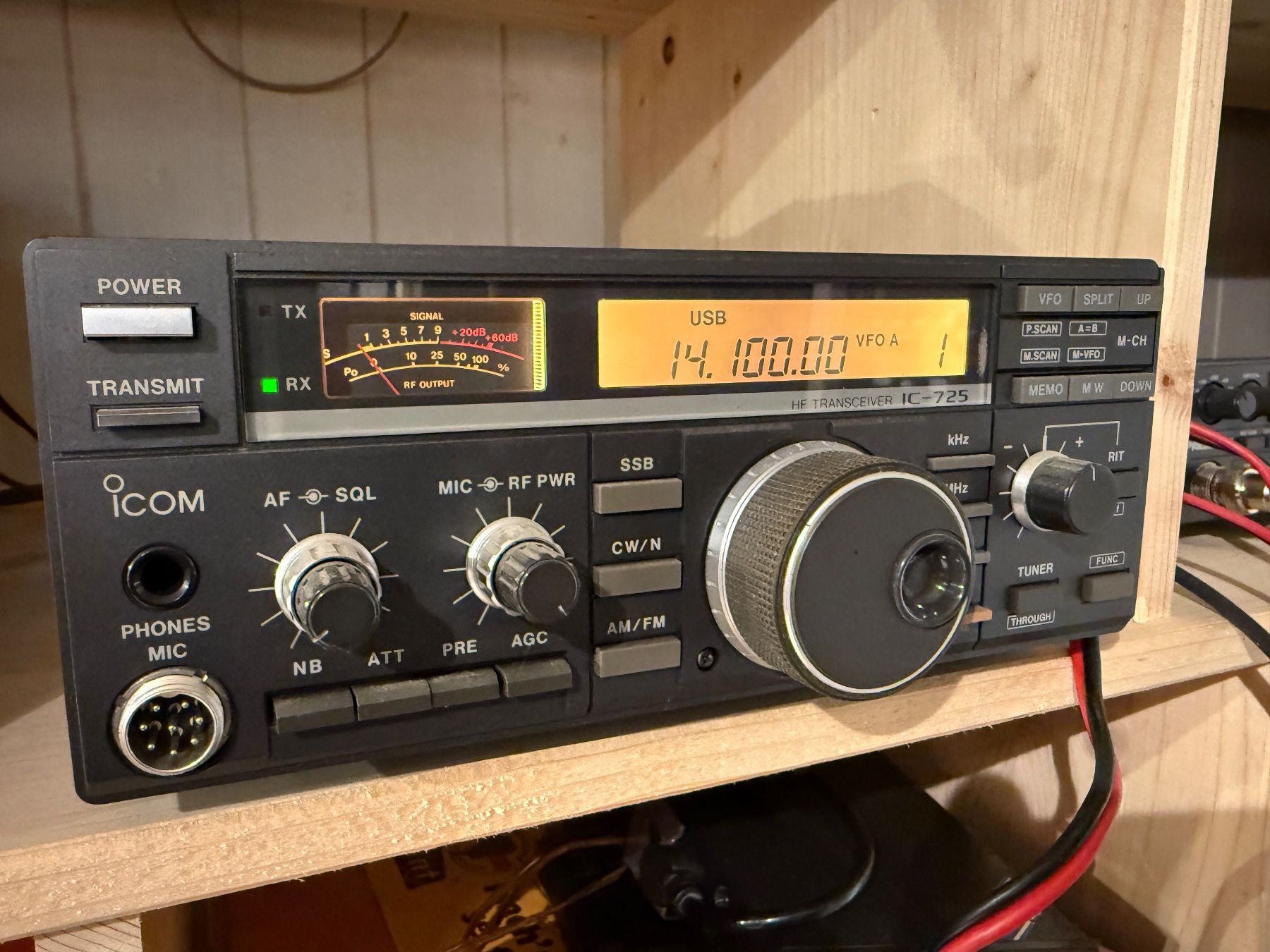 Icom Radiocomunicazione: Icom IC 725 – Usato da Lützelflüh-Goldbach venduto da Wurschdsalat 1