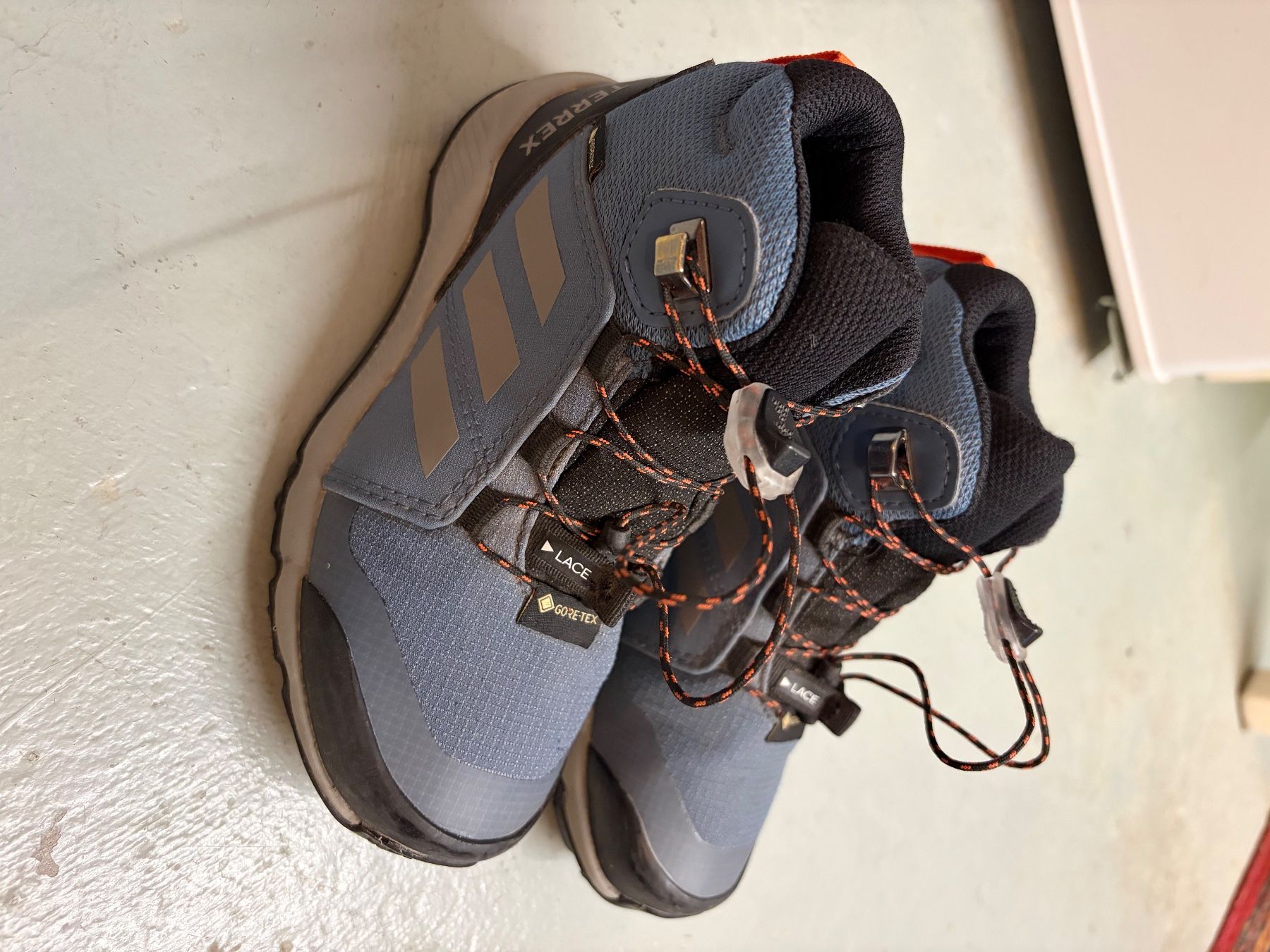 Adidas Schuhe für Jungen: Adidas Terrex Gore Tex  28 – Gebraucht aus Flums von hochfinsler92 5