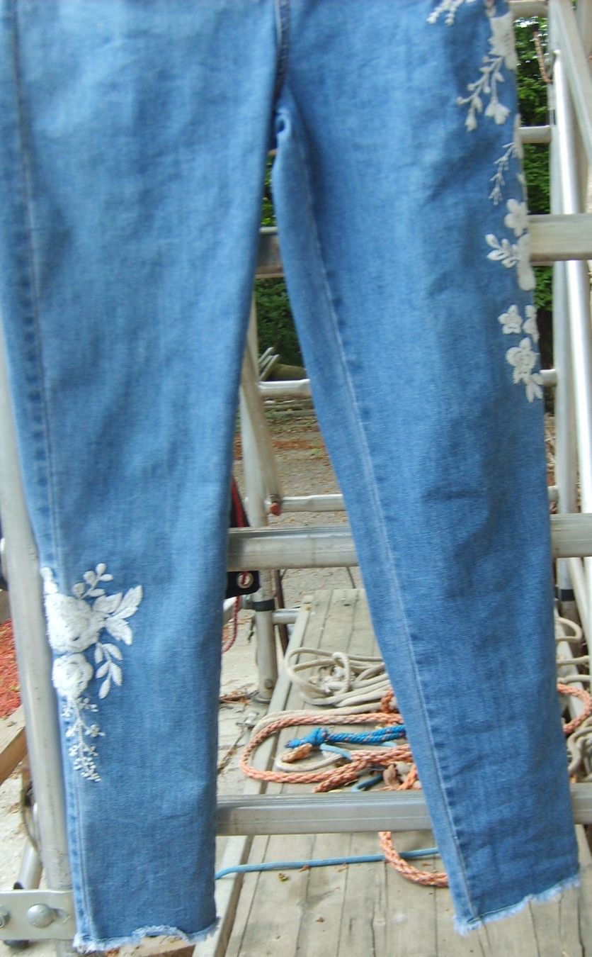 Ellen Amber Jeans: Jeans bleu slim Ellen Amber taille 38 – Usato da La Croix (Lutry) venduto da Jordillon 1