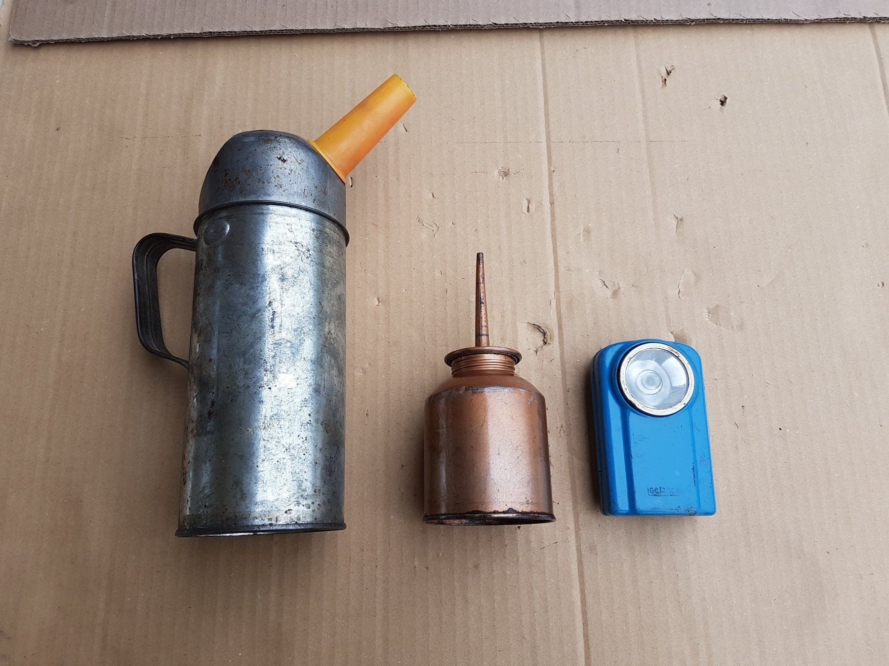 Tutti gli attrezzi: Alter Blech Messbecher Litermass Oldtimer Blechdose Vintage – Usato da Tobel venduto da YAMAHA14