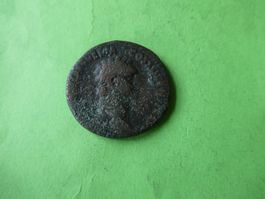 grosse uralte Bronzemünze  Dornenkrone   28 mm     10.90  g