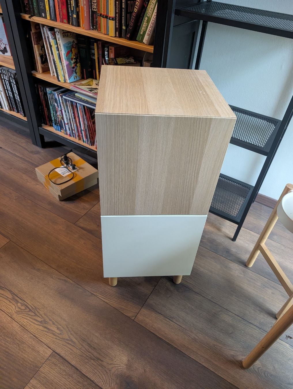 Scaffali: ikea 2er ECKET mit Türe – Usato da Winterthur venduto da Beni3141