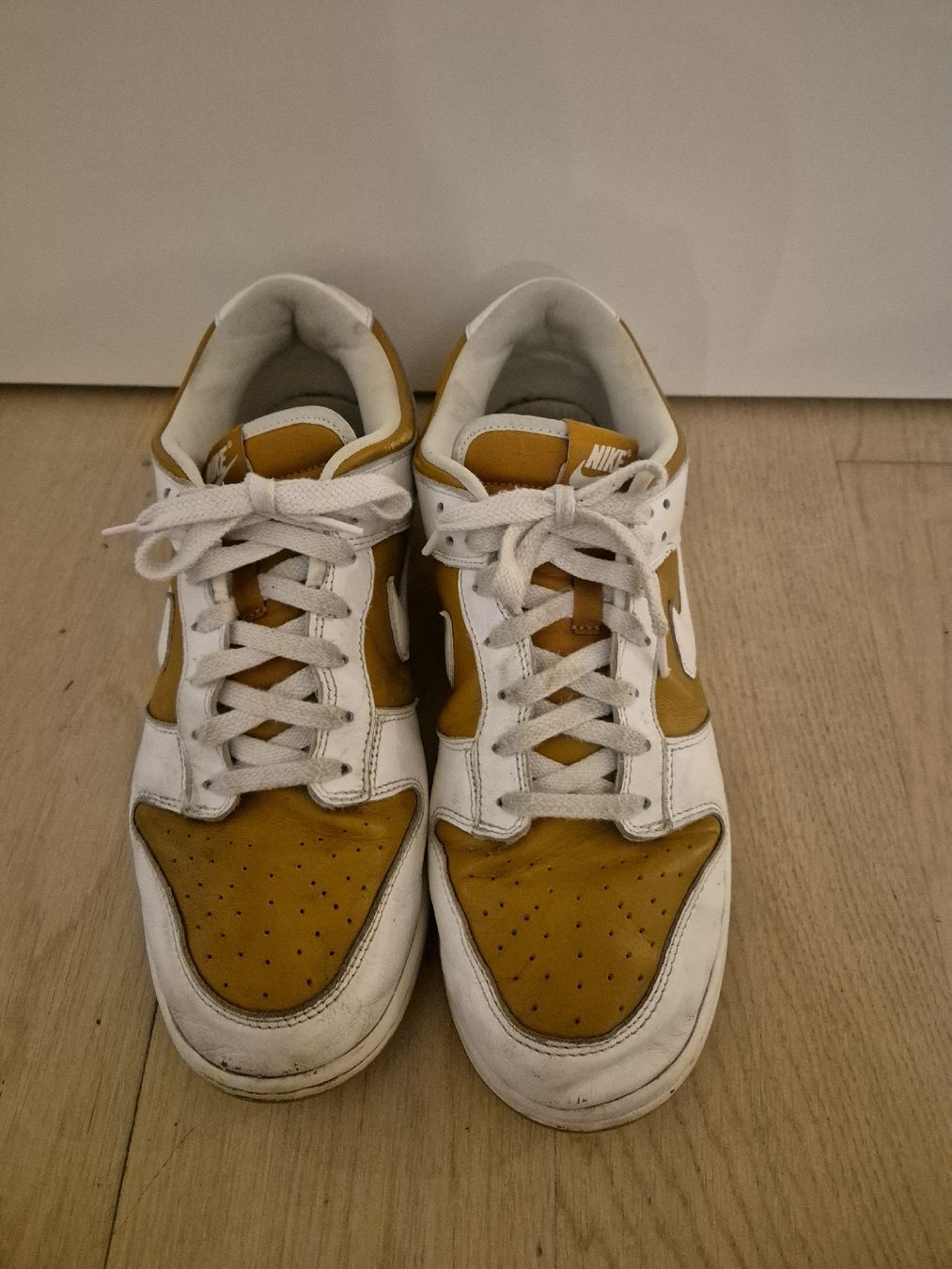 Nike Herrenschuhe: Nike Dunk low beige/weiss Gr. 44 – Gebraucht aus Aeugst am Albis von miizli 3