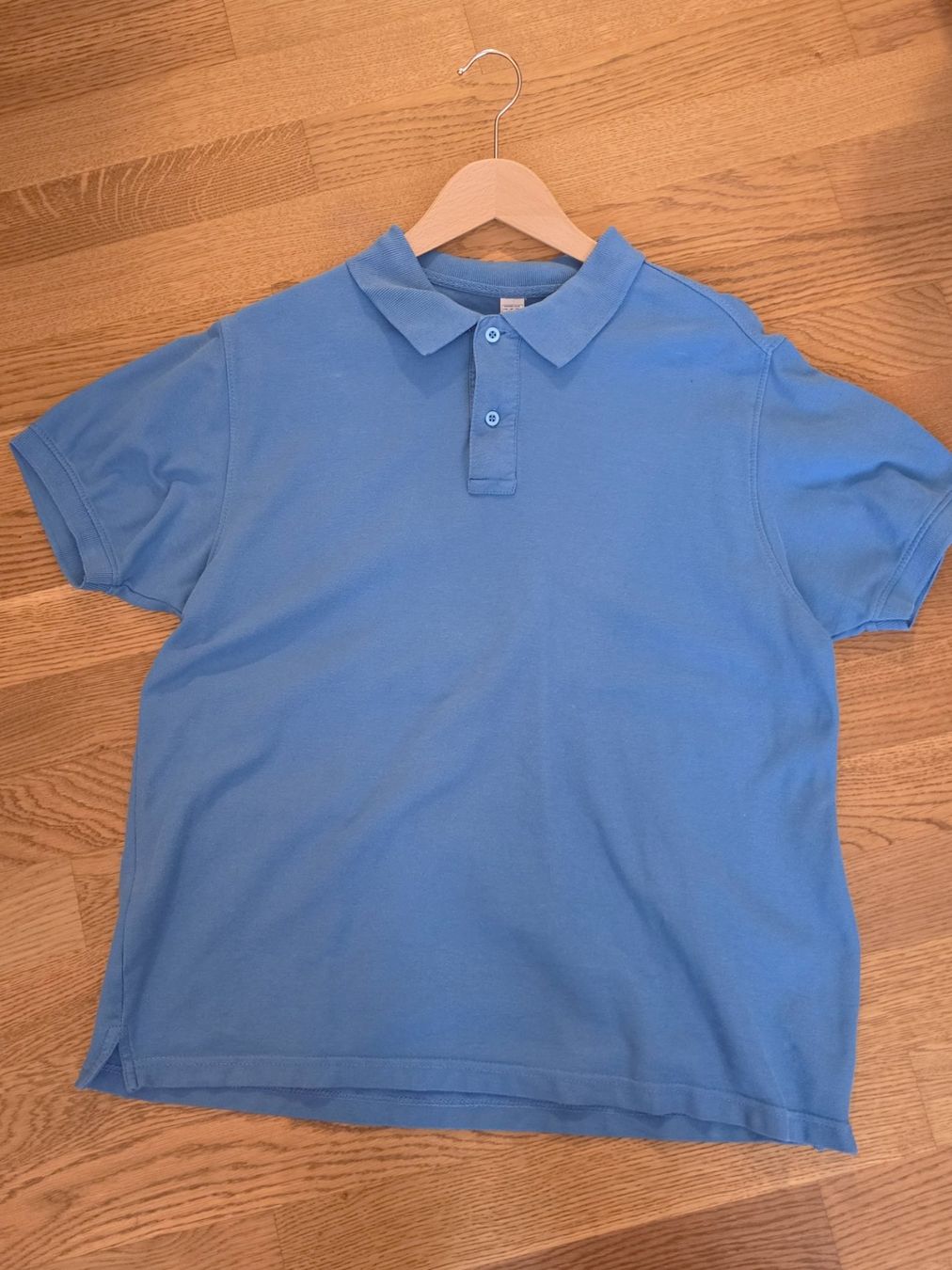 Polos: POLO (Grösse L) – D'occasion à Zumikon par chv_w96q