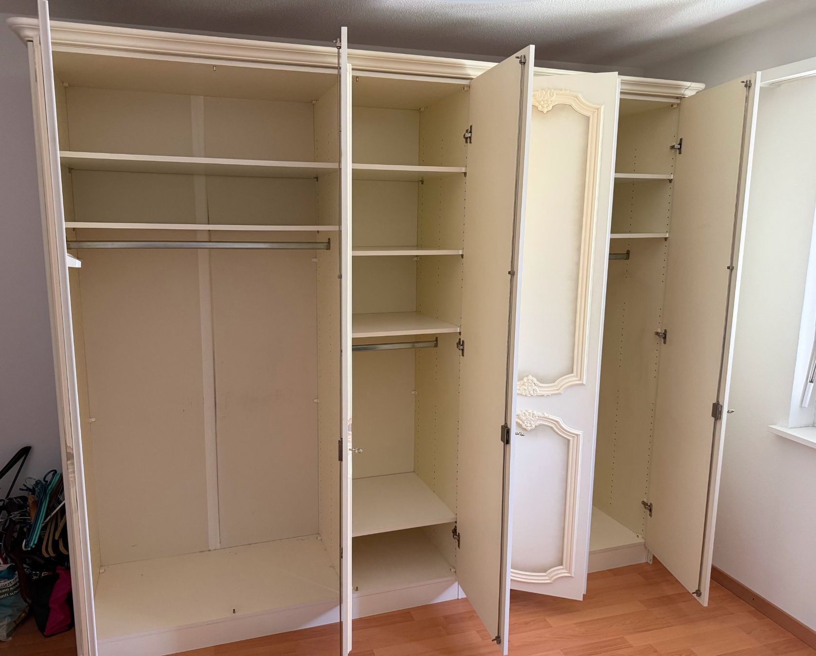 Pfister Schränke: Kleiderschrank, 5-türig – Gebraucht aus Uerikon von TT51 2