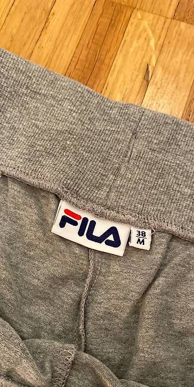 Pantaloni: Fila 3/4 Hose - M – Usato da Eschenbach SG venduto da nicolisaurus 1