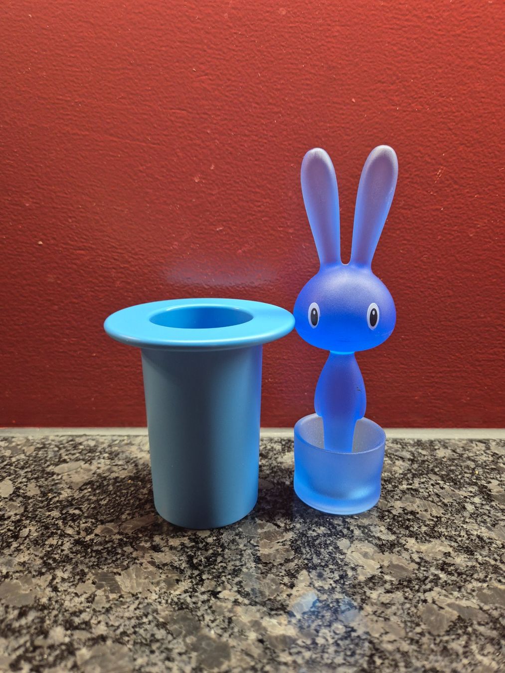 Alessi Behälter & Ähnliches: ALESSI Zahnstocherhalter Hase – Gebraucht aus Oberdiessbach von Finland1977 1