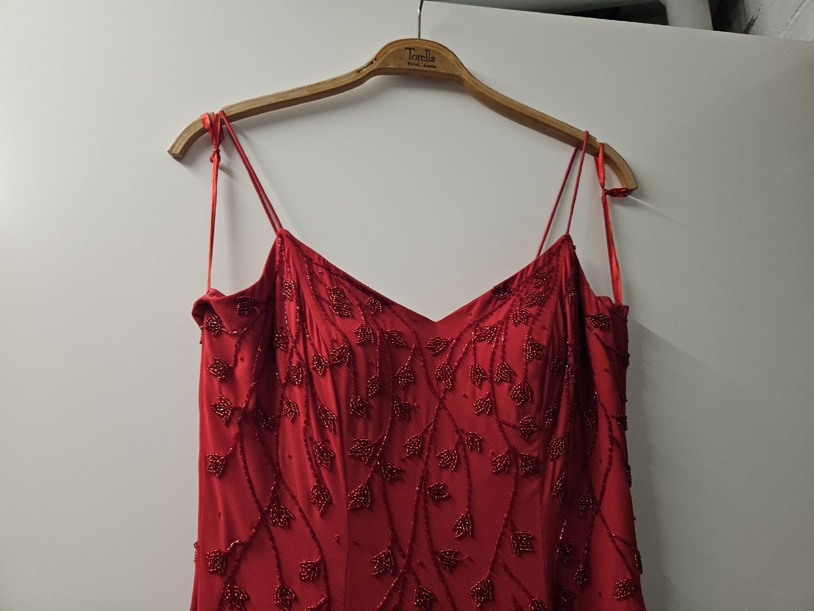 Vestiti: Rotes Abendkleid mit Perlen, Grösse S, festlich! – Usato da Widen venduto da Calgary 1