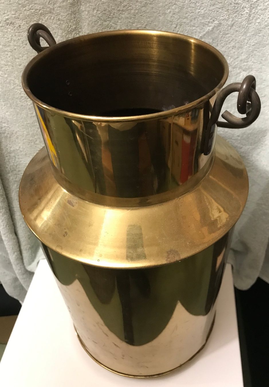 Tutte le decorazioni: Metallkanne, rund Messingfarbe – Usato da Meilen venduto da Mimi003 2