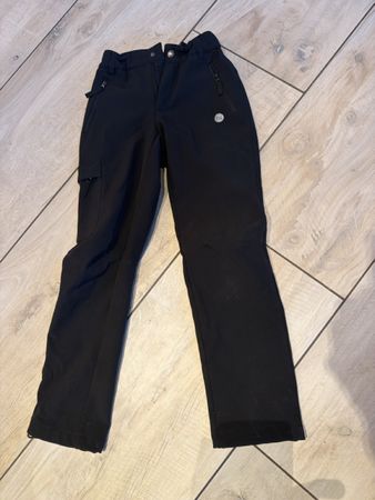 Kinder Softshellhose schwarz Grösse 128 guter Zustande 