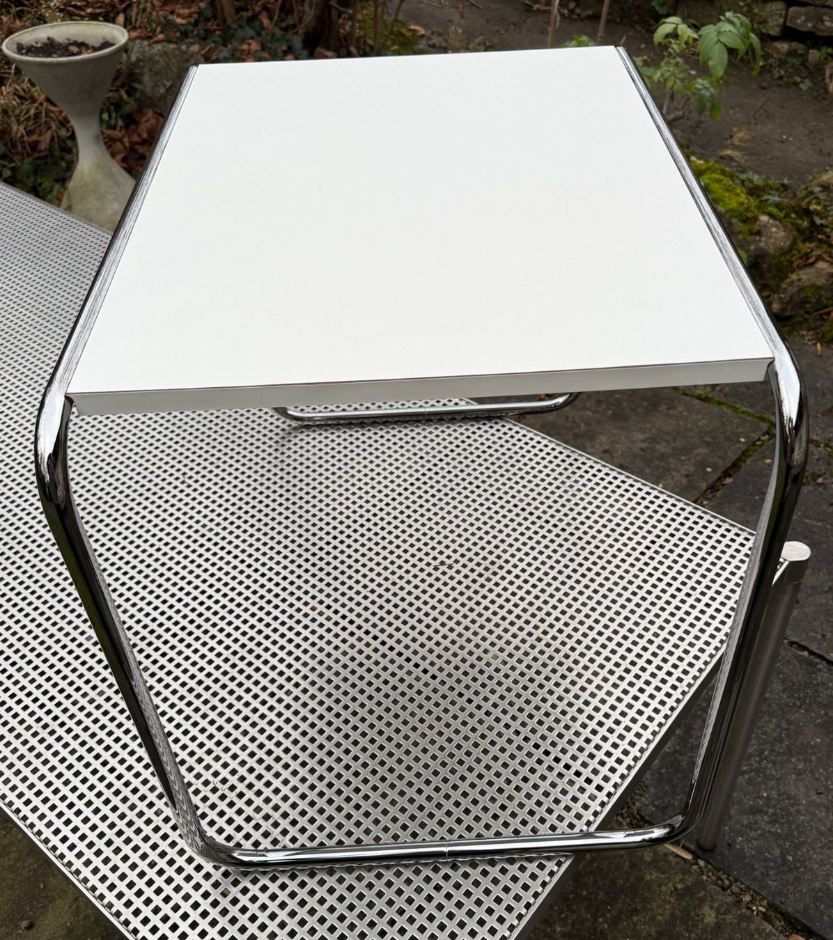 Thonet Tavoli: Beistelltisch Thonet B9 // Marcel Breuer // A – Usato da Schinznach-Dorf venduto da mix 5