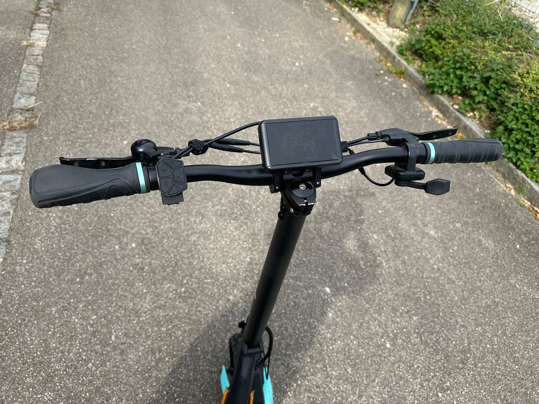 Kickboard: E-Scooter U-Move – Usato da Liestal venduto da FuV01 5