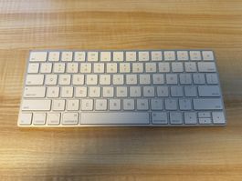 Apple Keyboard QWERTY (US)