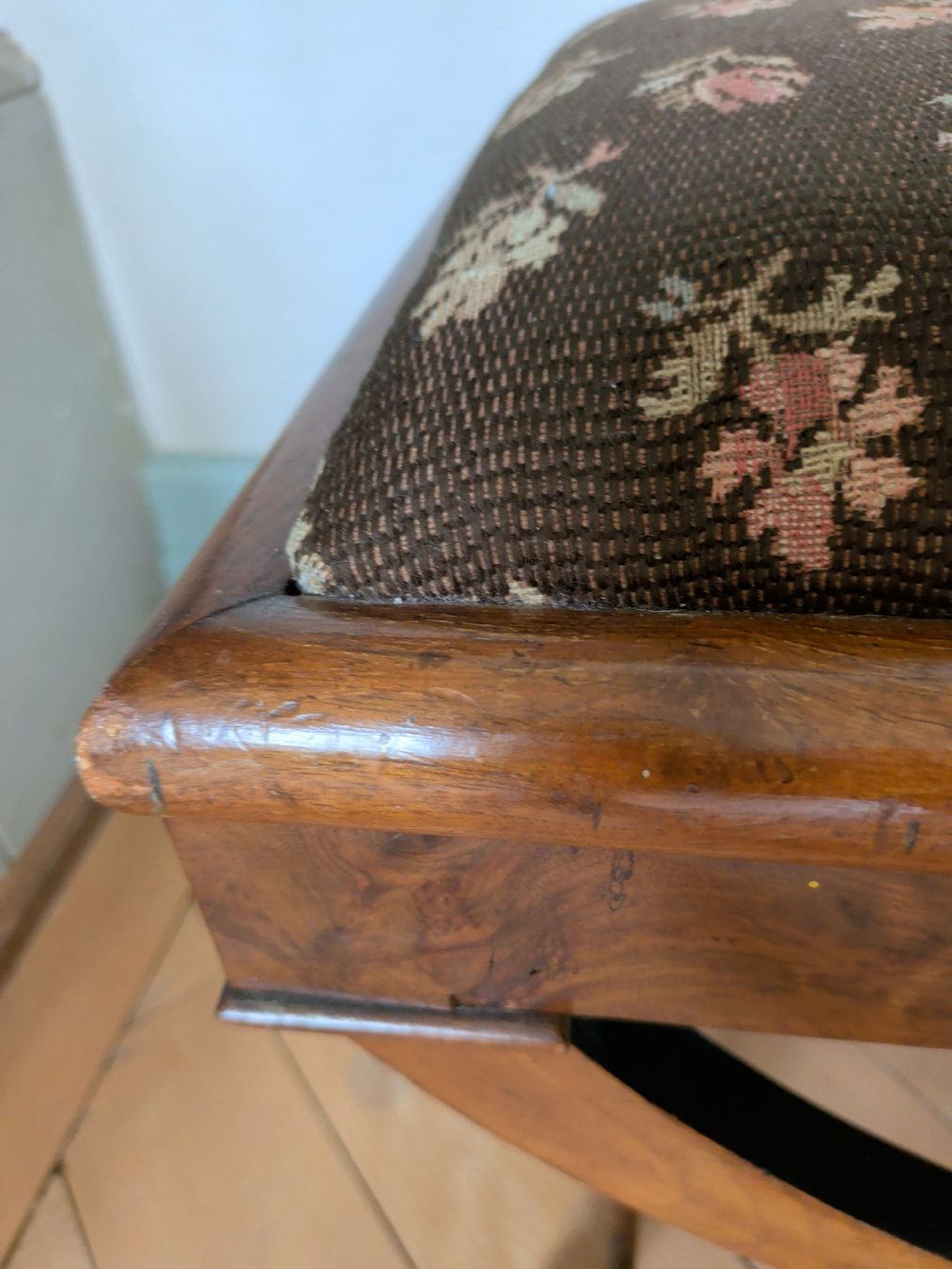 Sgabelli: Antiker Schemeli / Hocker – Usato da Dietfurt venduto da Subforce1853 6