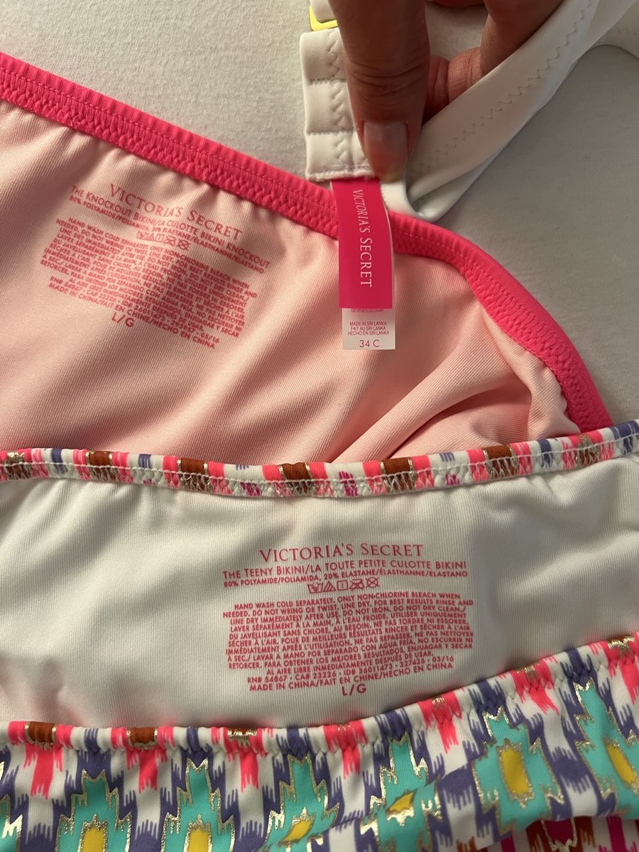 Victoria's Secret Costumi da bagno & Bikini: Victoria’s Secret Bikini – Nuovo (secondo la descrizione) da St.Gallen venduto da Shopaholic5 5