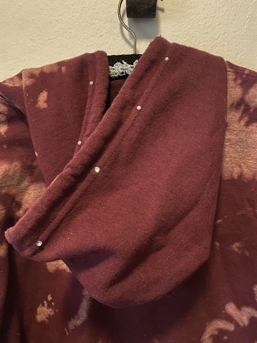 Maglioni & Felpe: Roter zipper/jäggli mit bleach-muster! – Usato da bern venduto da lee.vi.vi 2
