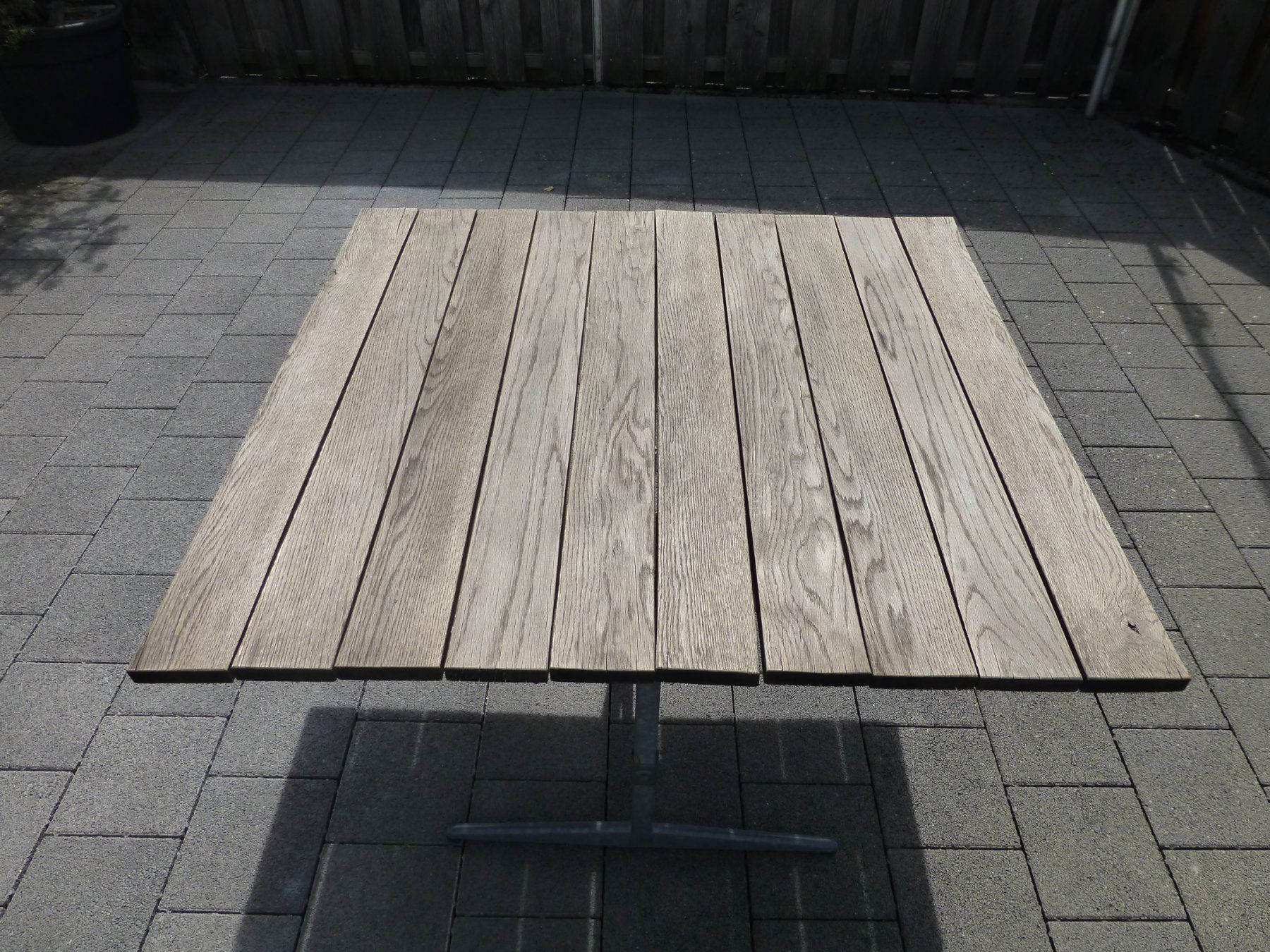 Tavoli: Gartentisch klappbar massiv Eiche – Usato da Hochdorf venduto da lunima 3