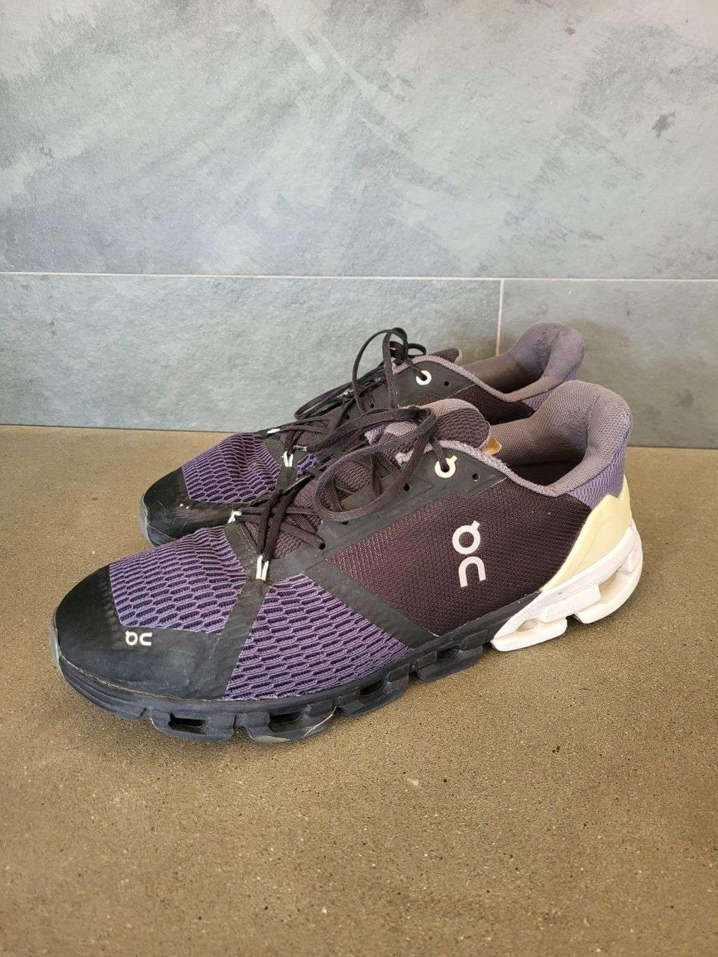 On Herrenschuhe: ON Schuhe, Gr. 45, gebraucht – Gebraucht aus Rünenberg von Bille77 2