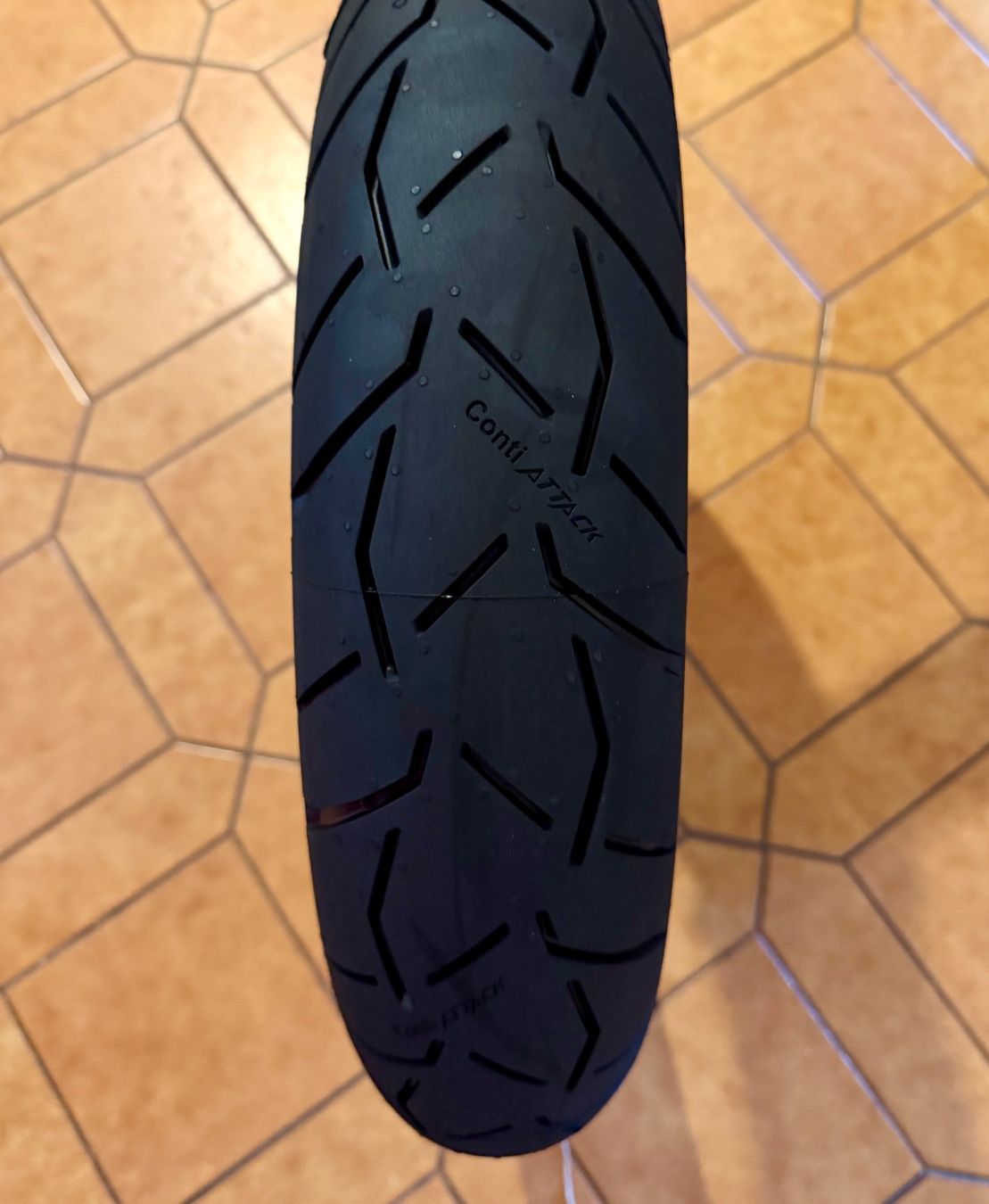 Continental Pneus & Kompletträder: Continental ContriTrailAttack 3 (120/70 ZR17) NEUF – Neu und originalverpackt aus Lonay von Btieche 1