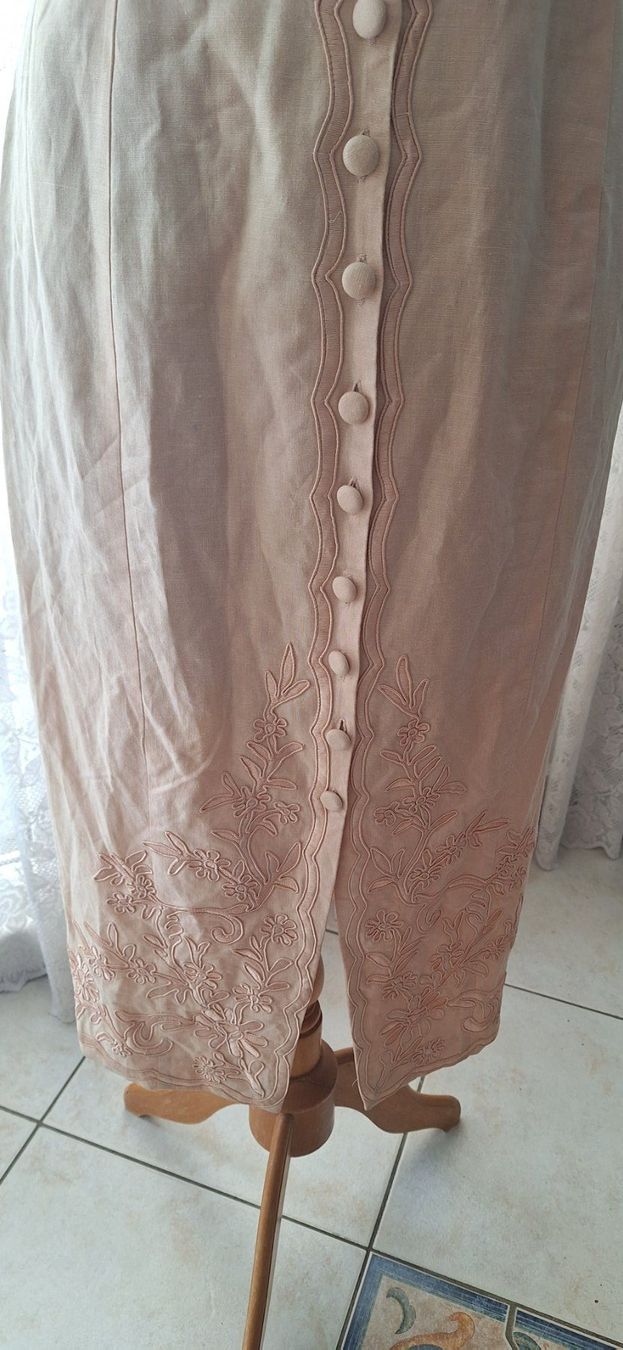 Vestiti: Robe abricot Vintage 38 – Usato da St-Triphon venduto da Jldr0 3