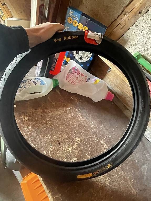 Parti ricambio per ciclomotori: 2x Mofa/Rennmofa Pneu – Usato da Wattenwil venduto da Donto_4 1