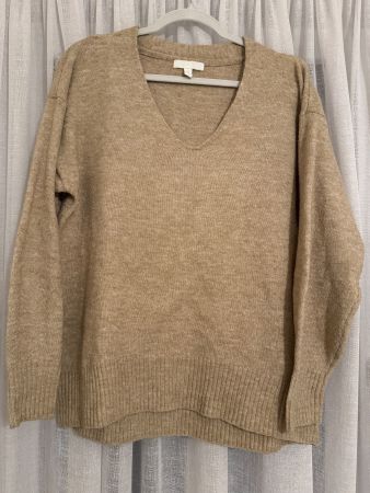 Pullover beige mit V-Ausschnitt