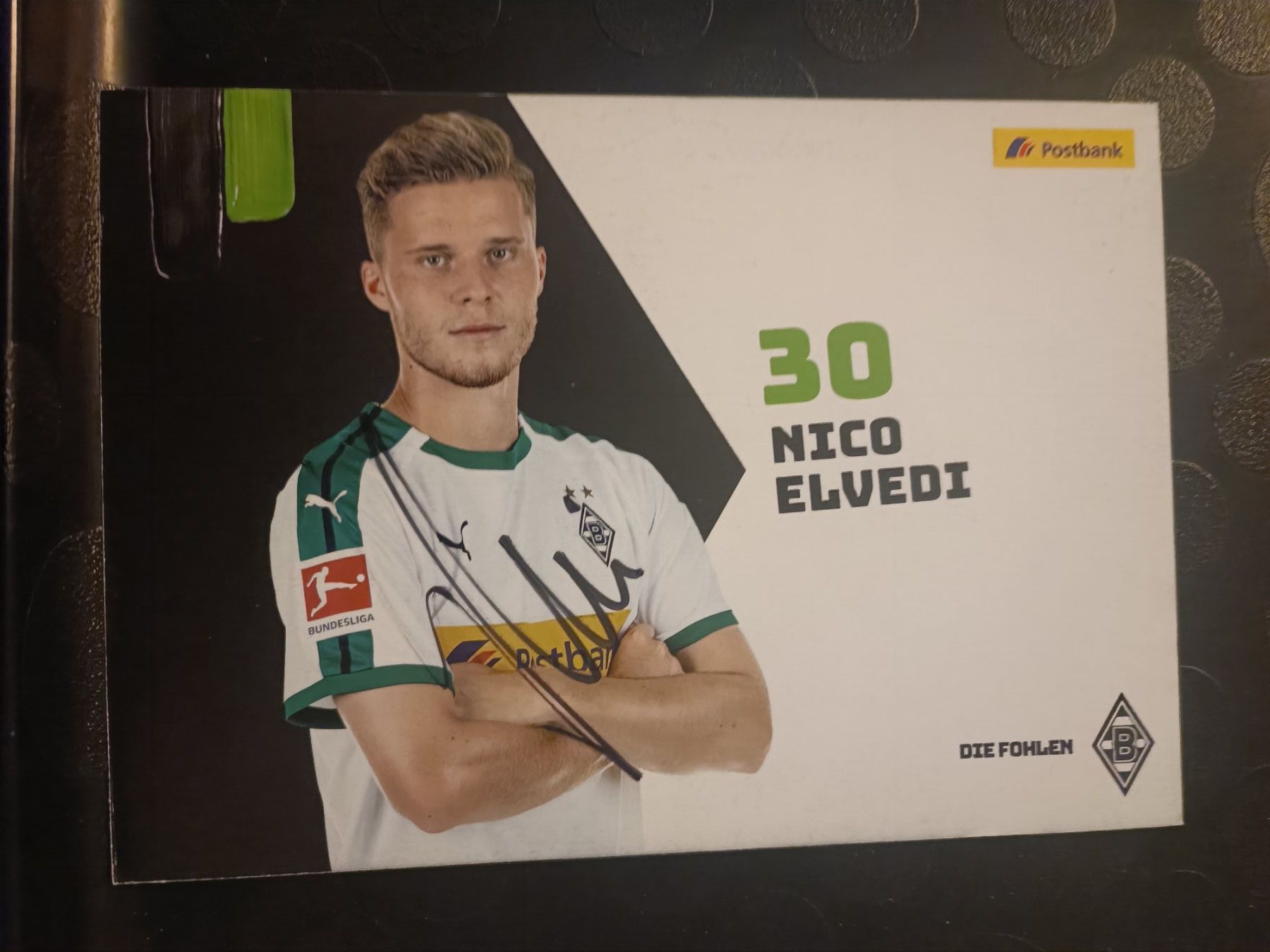 Autografi: Nico Elvedi -  signierte Autogrammkarte – Usato da Menziken venduto da Artographs