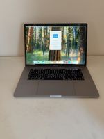 MacBook Pro 15" 2018 i7 32GB 256GB SSD #01