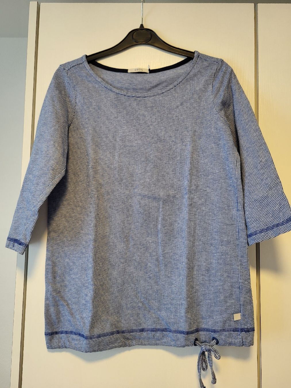 Cecil T-Shirts: CECIL Shirt blau weiss Gr. XS – Gebraucht aus Zürich von Mada45