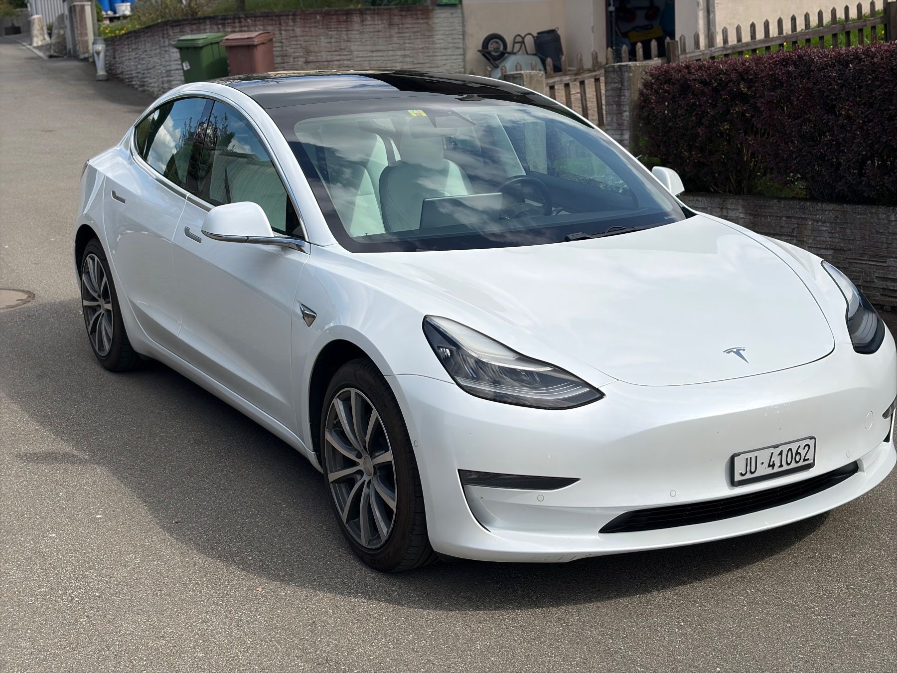 Tesla Autos: Tesla Model 3 Long Range AWD, 2019 – D'occasion à Courfaivre par JCDF 1