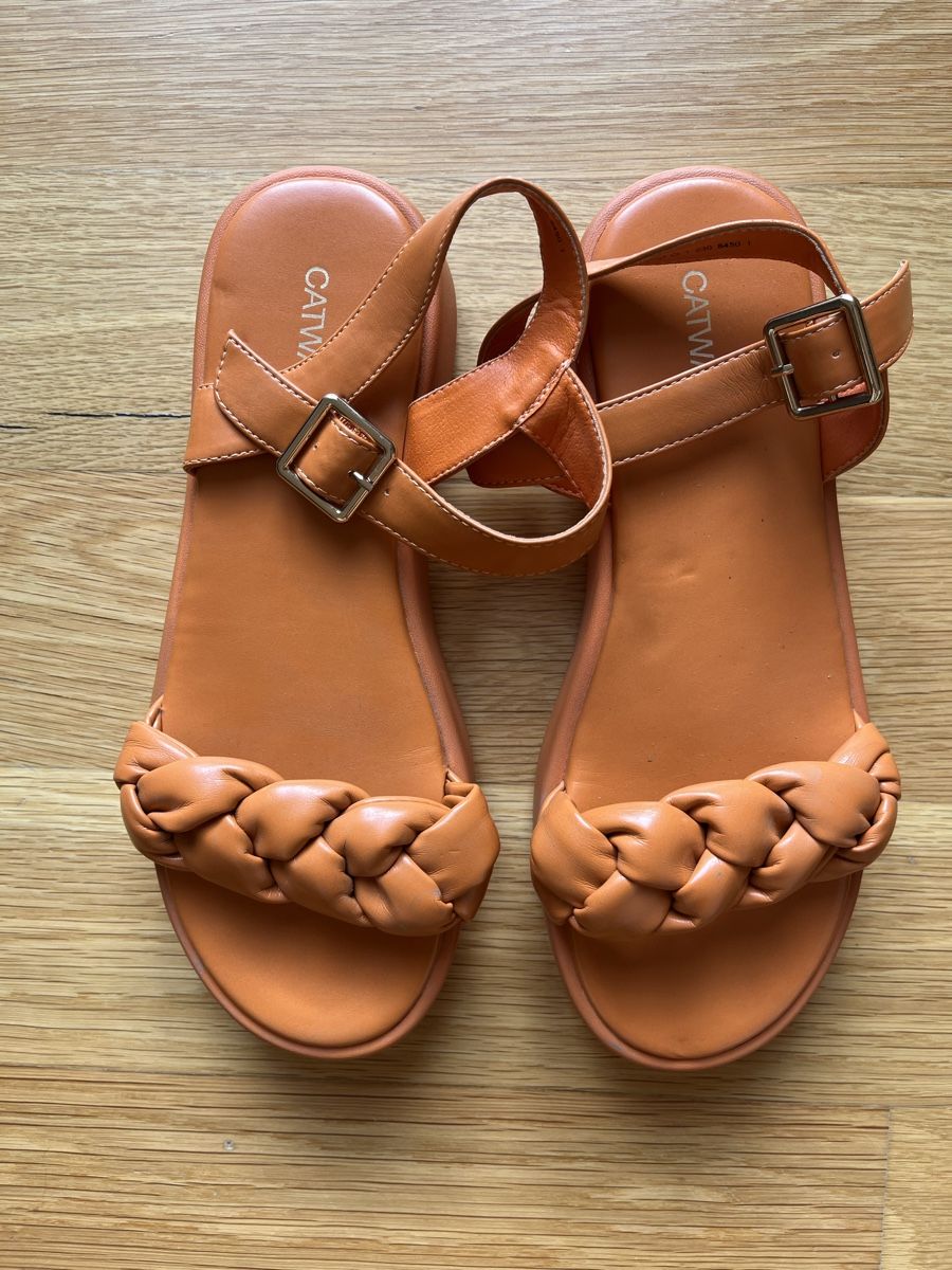 Dosenbach Scarpe da donna: Catwalk - Sommerschuhe Gr. 39 – Usato da Unterseen venduto da BiancaNBozo