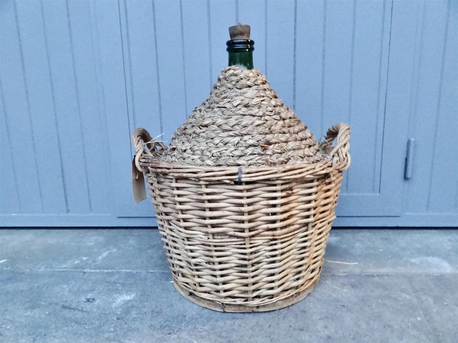 Bottiglie: alte sehr grosse Korbflasche – Usato da Kerzers venduto da Flaschenposten 2