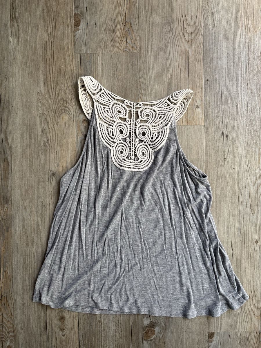 Tops: Sommeroberteil – Gebraucht aus Schaffhausen von lua_9yfq