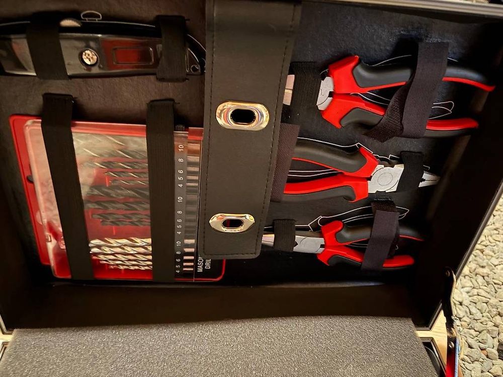 Boîte à outils complète neuve (D'occasion) à Tolochenaz pour CHF 70 ...