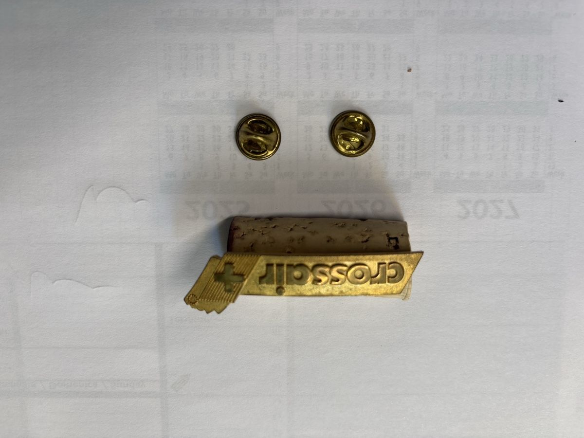 Insegne: crossair Uniform Pin – Usato da Unterengstringen venduto da hab_dyp5