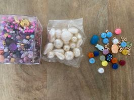Bastelperlen  neu verschiedene Formen bunt weiss etc.
