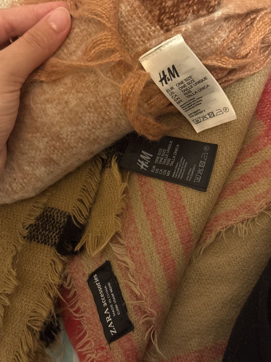 Foulard & Sciarpe: Warme Herbst oder Winterschals – Nuovo (secondo la descrizione) da Neuhausen venduto da humacagman 1