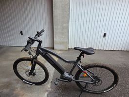 Velo electrique Leopard noir annee 2023 bon etat