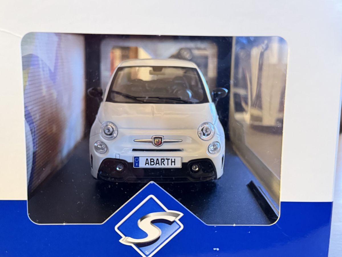 Solido Modellini d'auto: Abarth 595 Solido 1/18 – Nuovo (secondo la descrizione) da Villarimboud venduto da Beowulf1691 1