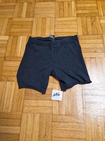 Kurze Hose 116