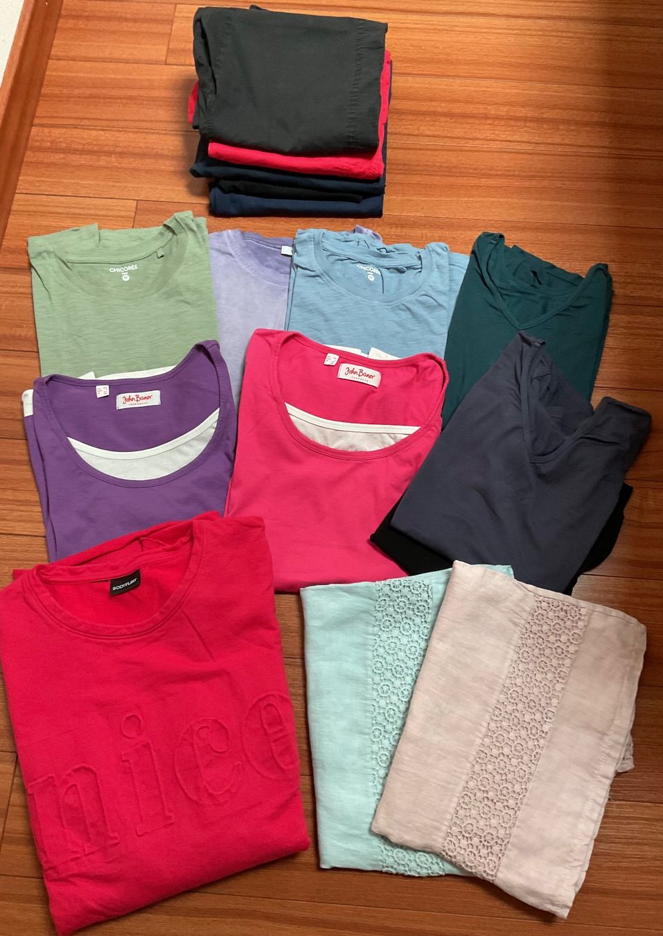 Lotti di vestiti: Lot vêtements T. S/M – Usato da Troistorrents venduto da fdoline 1