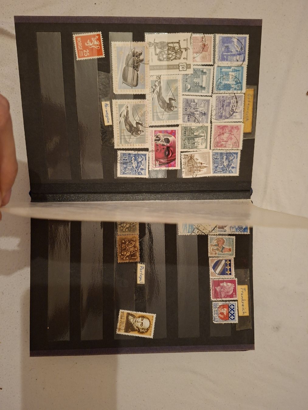 Tutti i francobolli: Weltsammlung im Einsteckbuch: Hunderte Marken! – Usato da Rorschacherberg venduto da RelictByJones 7